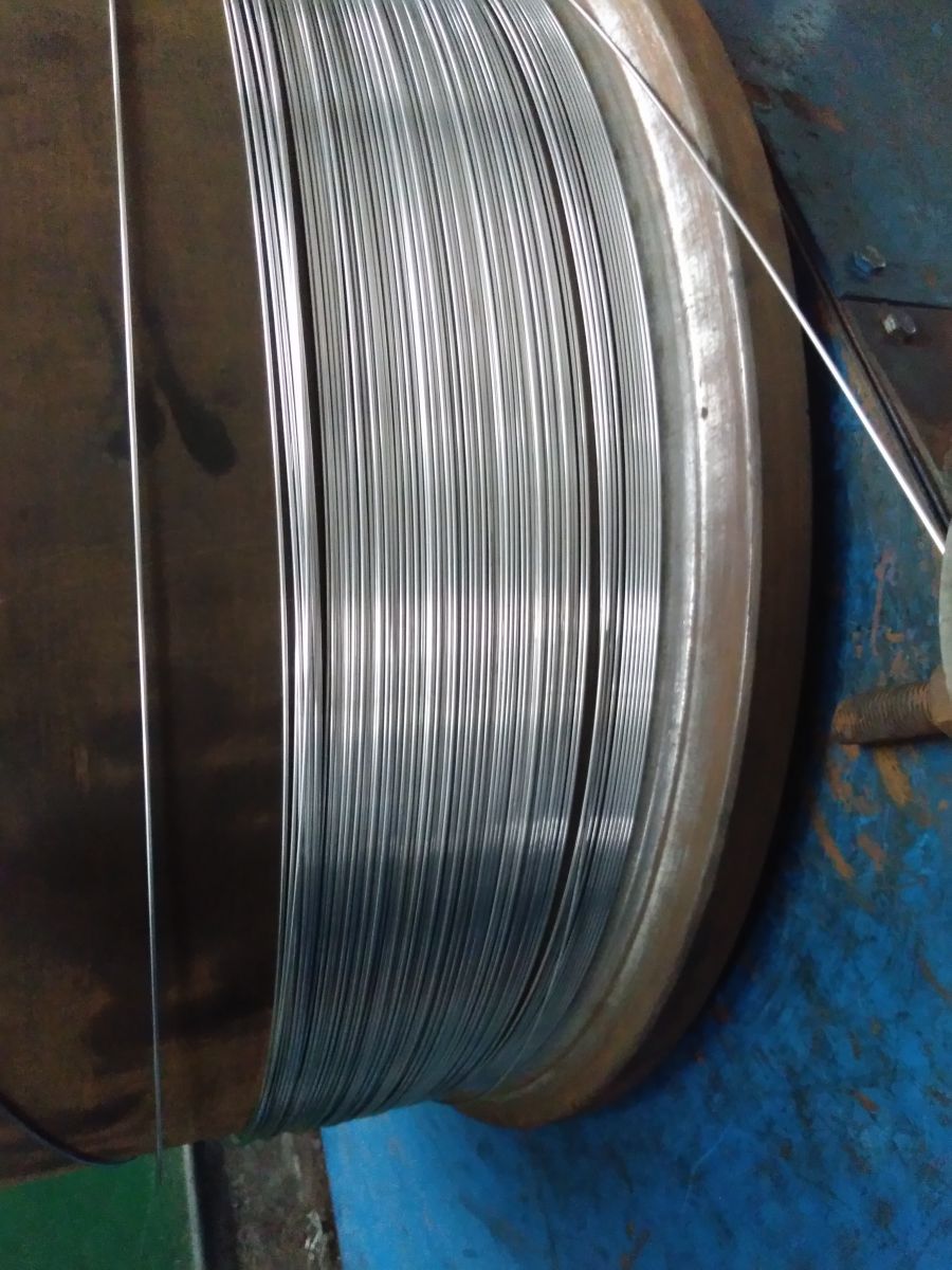 第一根小口徑1/16（1.6mm）毛細(xì)無(wú)縫盤管在上海豫滬誕生